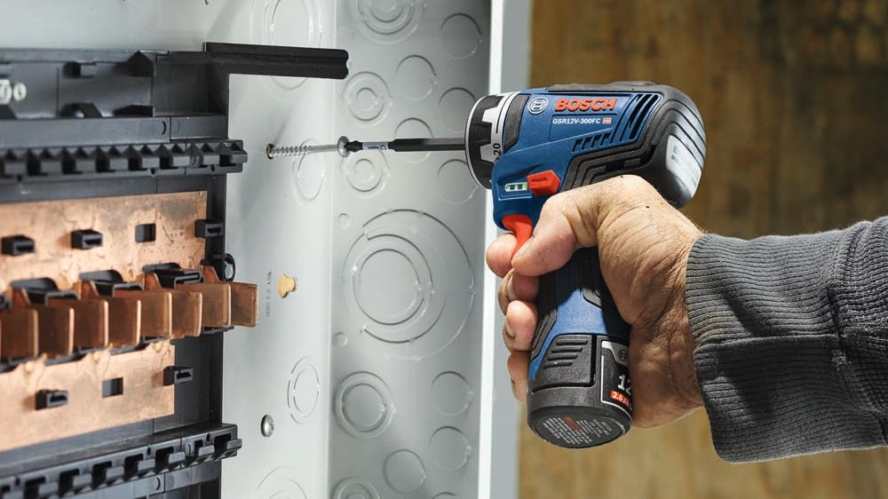 Bosch GSR12V-140FCB22 12V Max Cordless Screwdriver Kit